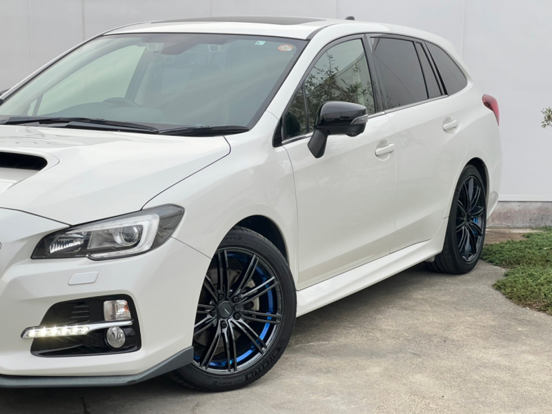 スバル レヴォーグ 中古車