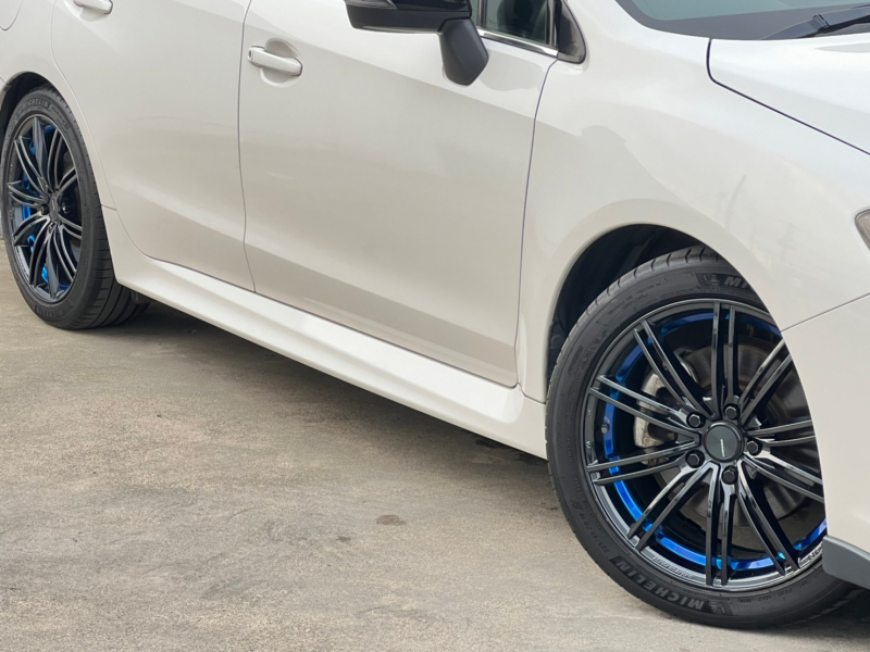 スバル レヴォーグ 中古車
