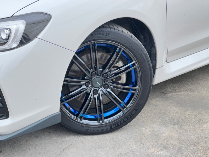 スバル レヴォーグ 中古車