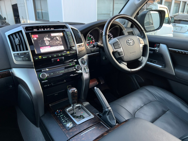 トヨタ ランドクルーザー 中古車