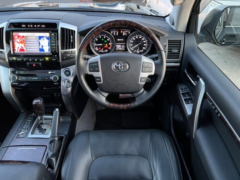 トヨタ ランドクルーザー 中古車