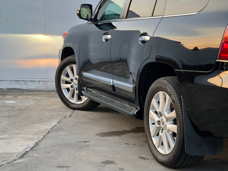 トヨタ ランドクルーザー 中古車