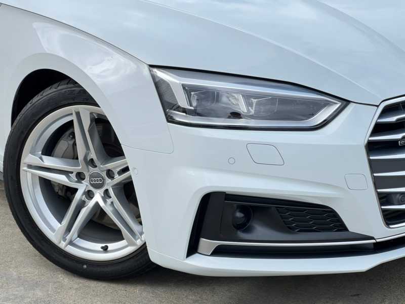 アウディ A5 中古車