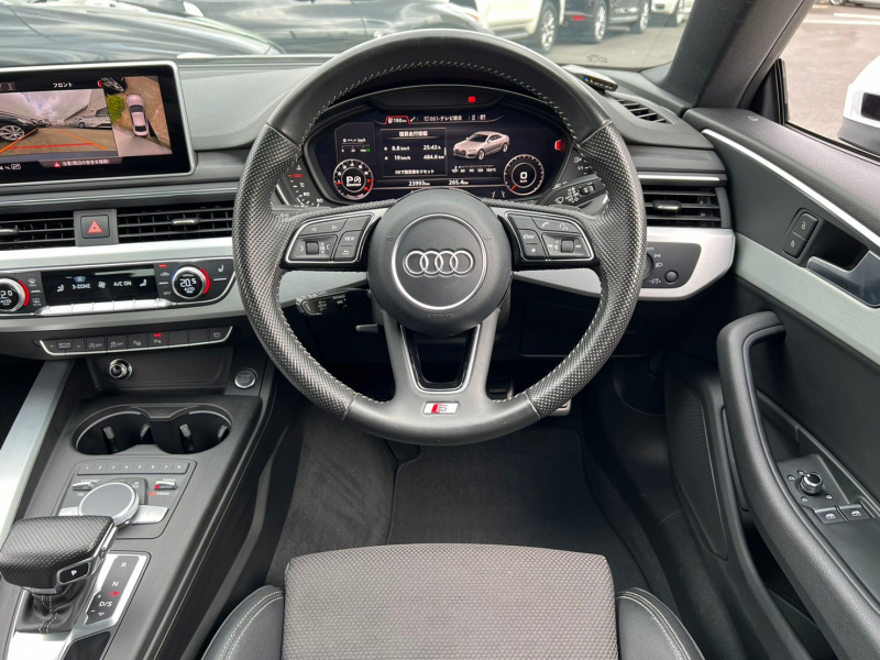 アウディ A5 中古車