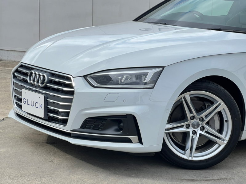 アウディ A5 中古車