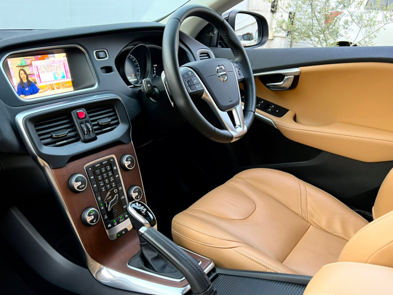 ボルボ V40 中古車