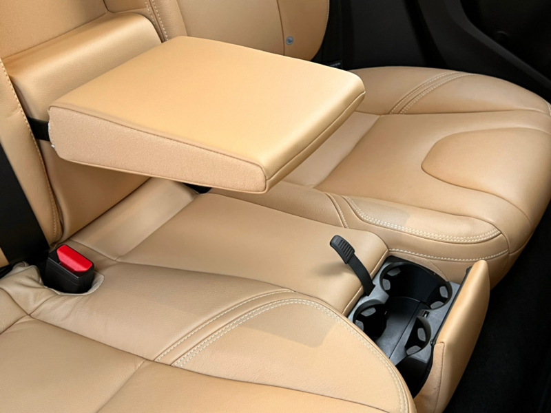 ボルボ V40 中古車