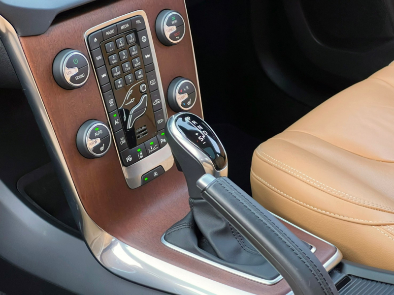 ボルボ V40 中古車