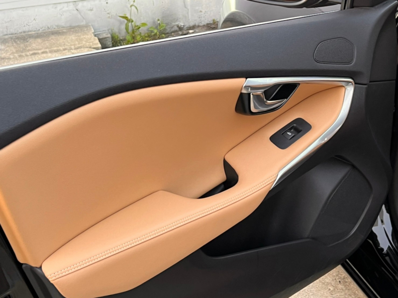 ボルボ V40 中古車