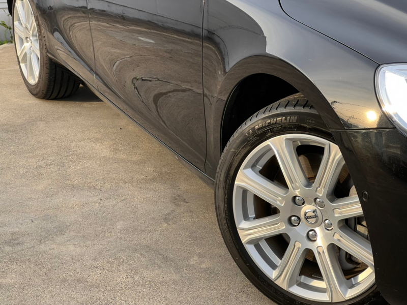 ボルボ V40 中古車