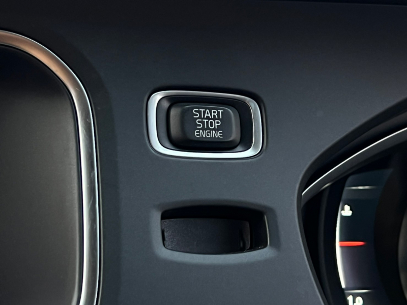 ボルボ V40 中古車