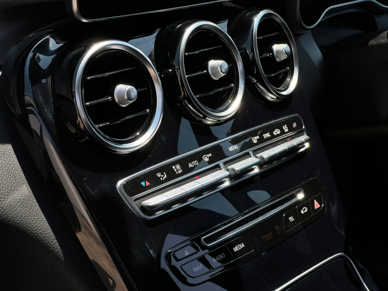 メルセデスベンツ Cクラス 中古車