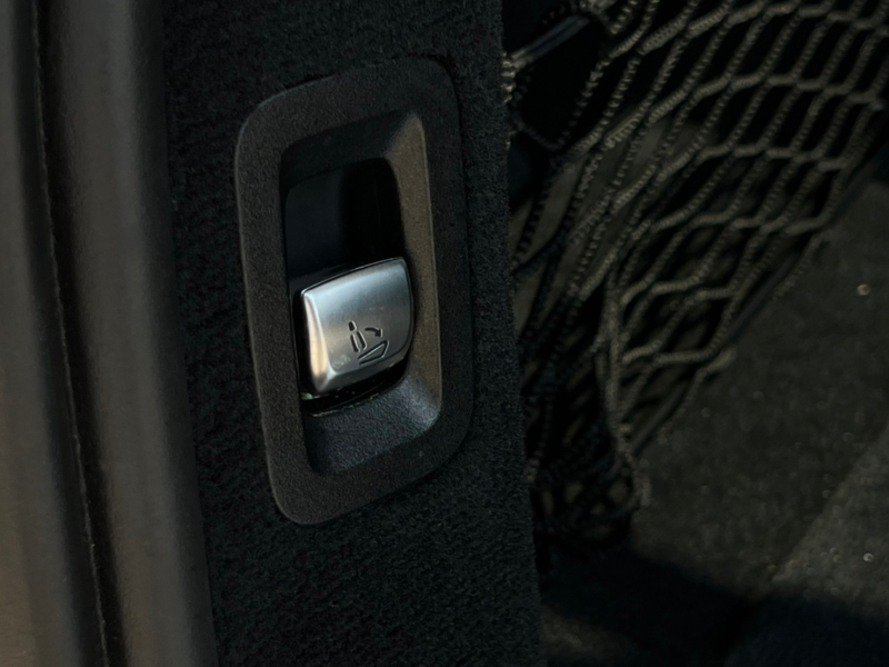 メルセデスベンツ Cクラス 中古車