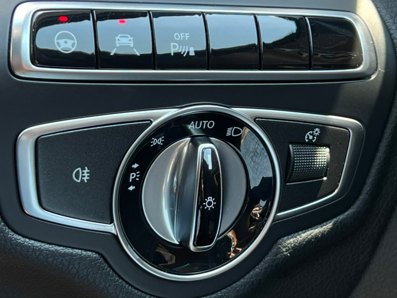 メルセデスベンツ Cクラス 中古車