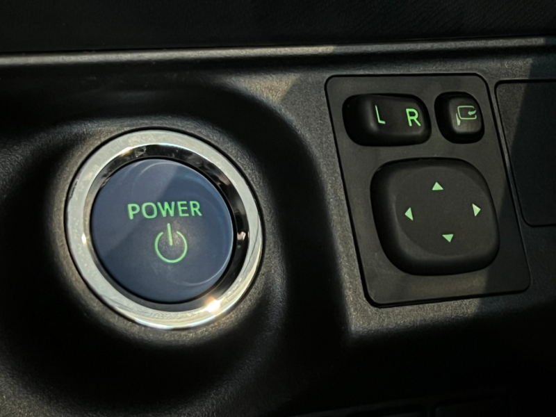 トヨタ アクア 中古車