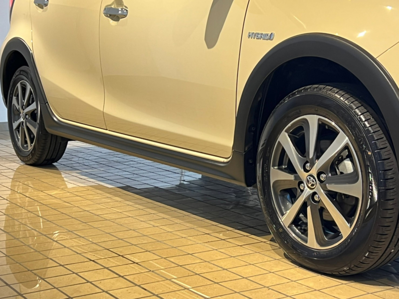 トヨタ アクア 中古車