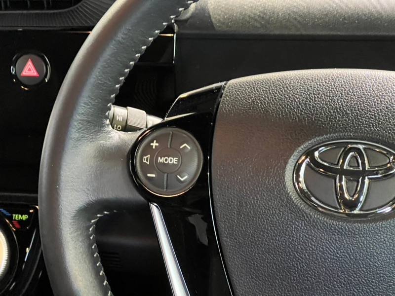 トヨタ アクア 中古車