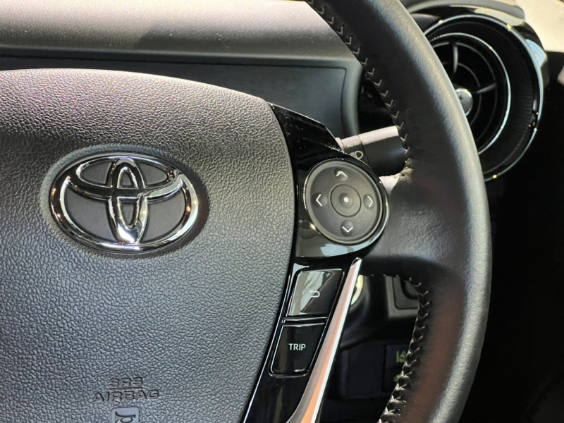 トヨタ アクア 中古車