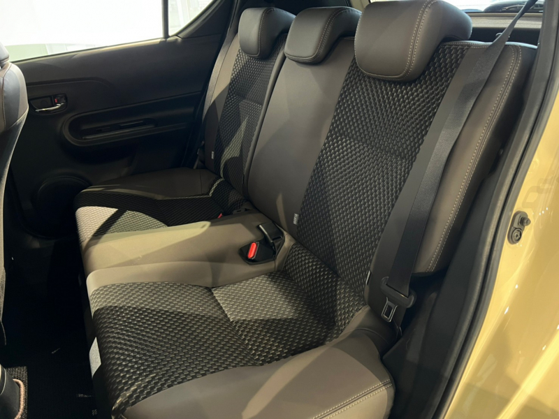 トヨタ アクア 中古車