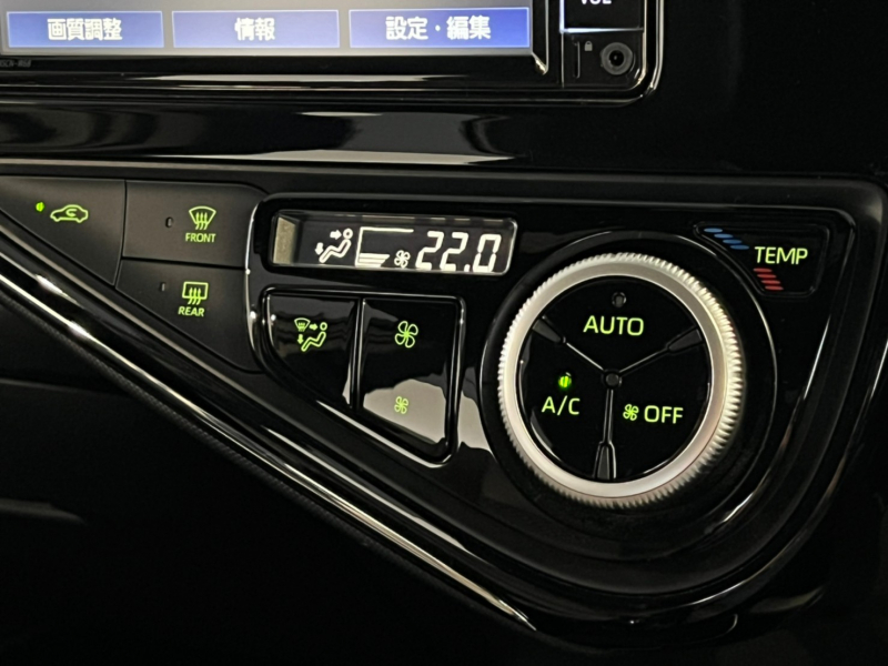 トヨタ アクア 中古車