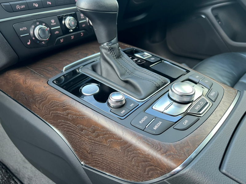 アウディ A6 中古車