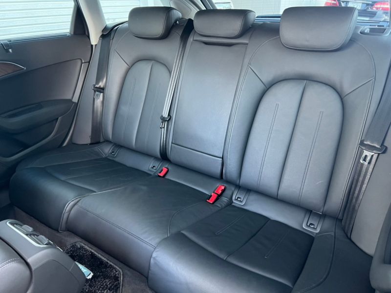 アウディ A6 中古車