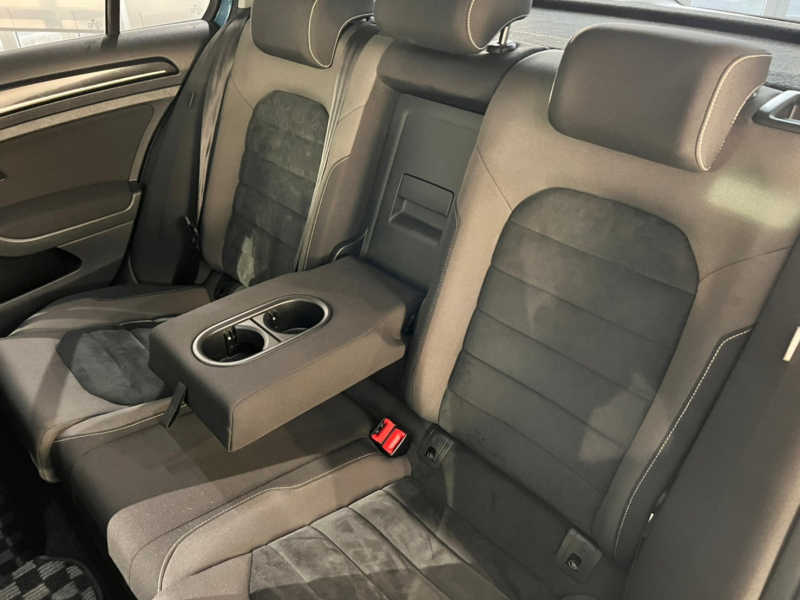 フォルクスワーゲン ゴルフ 中古車