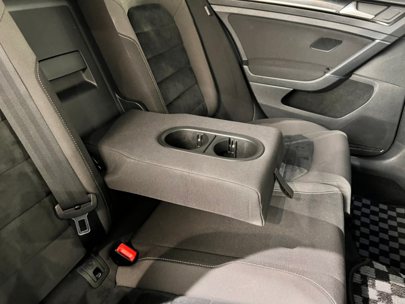 フォルクスワーゲン ゴルフ 中古車