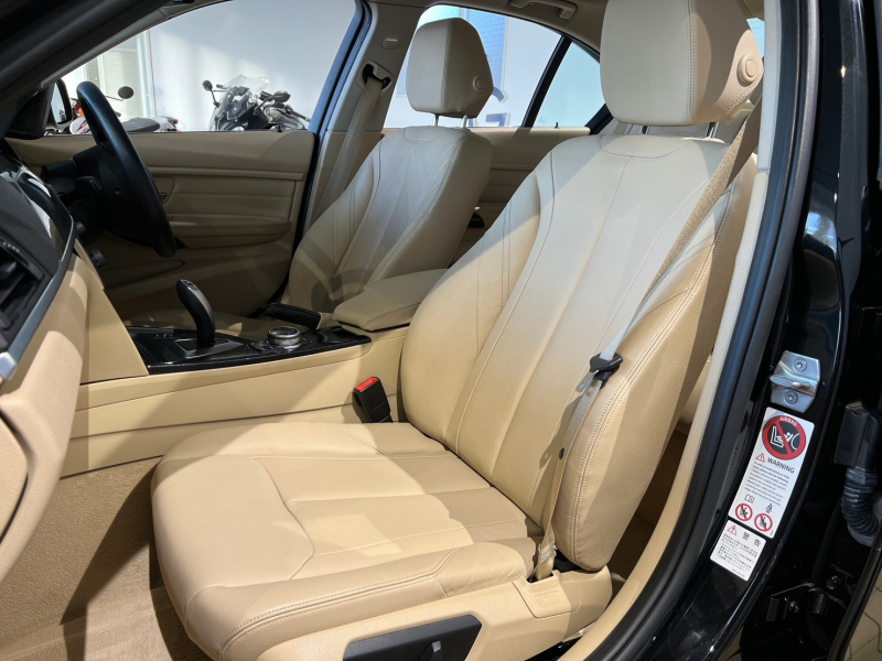 BMW 3シリーズ 中古車