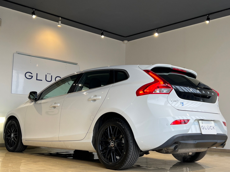 ボルボ V40 中古車