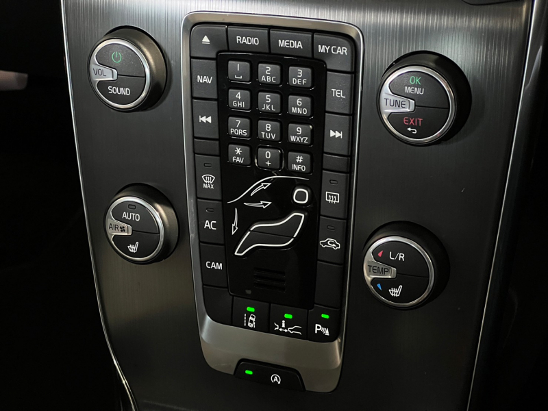 ボルボ V40 中古車