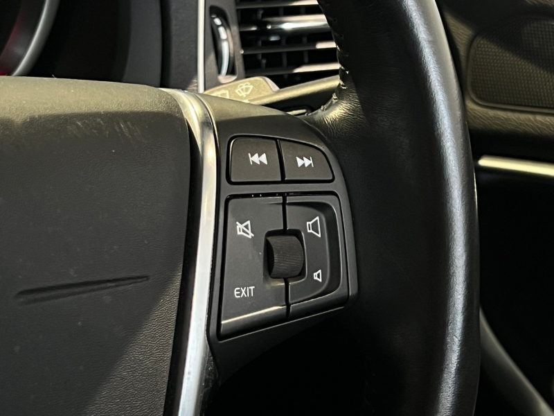 ボルボ V40 中古車