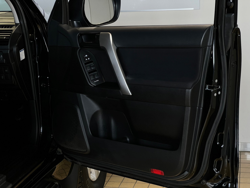 トヨタ ランドクルーザープラド 中古車