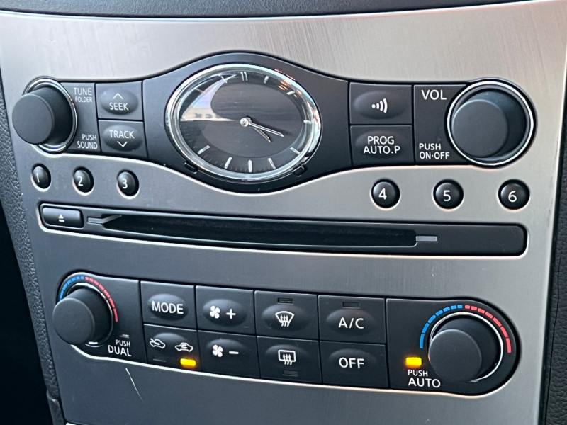 日産 スカイライン 中古車