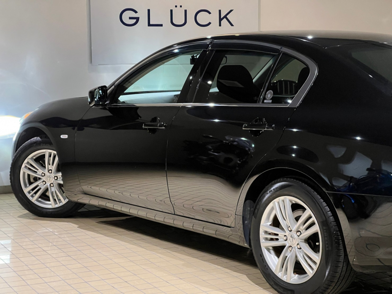 日産 スカイライン 中古車