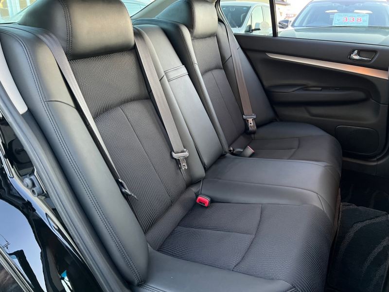 日産 スカイライン 中古車