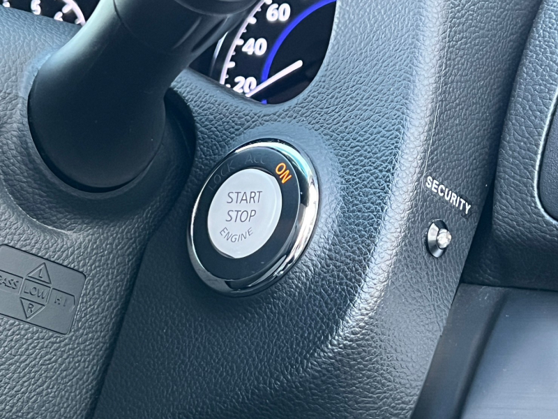 日産 スカイライン 中古車