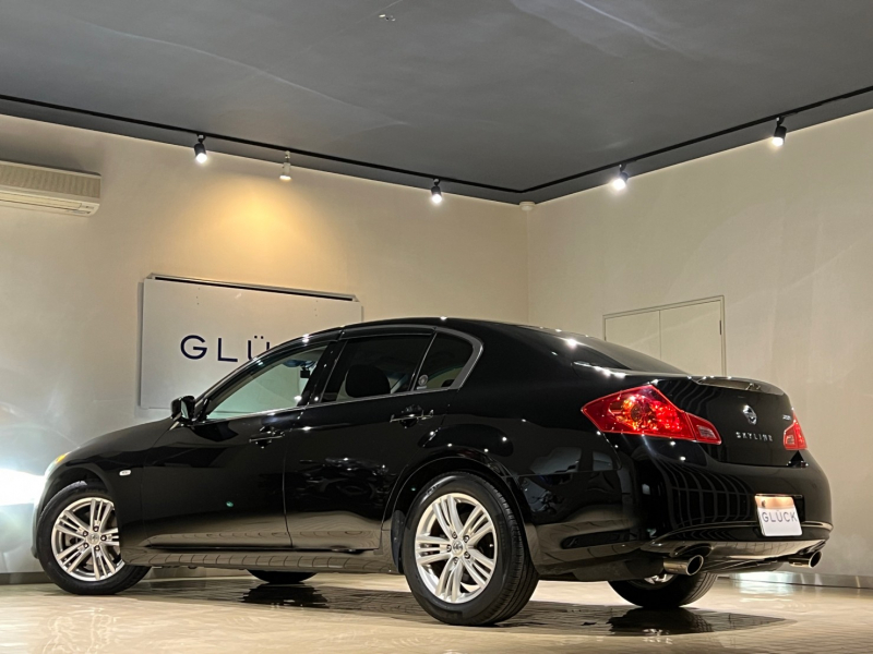 日産 スカイライン 中古車