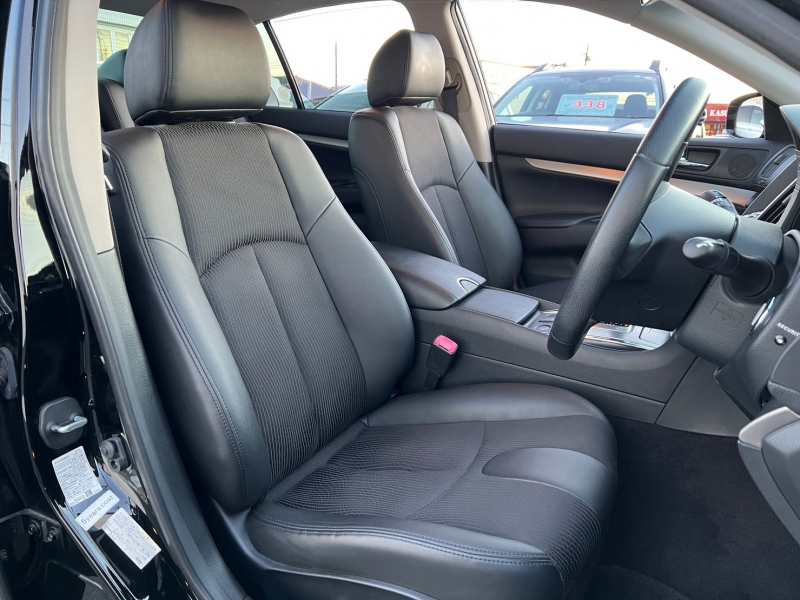 日産 スカイライン 中古車