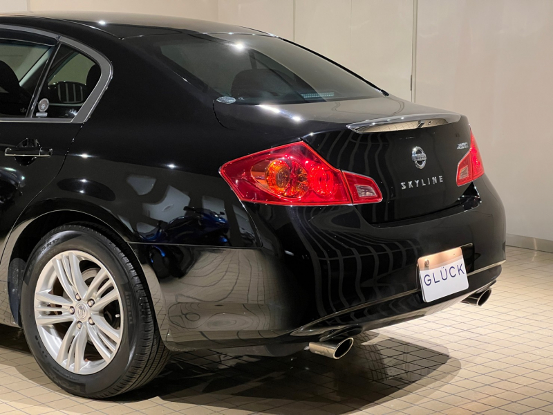 日産 スカイライン 中古車