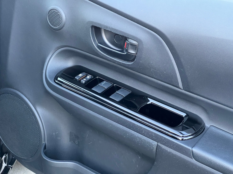 トヨタ アクア 中古車