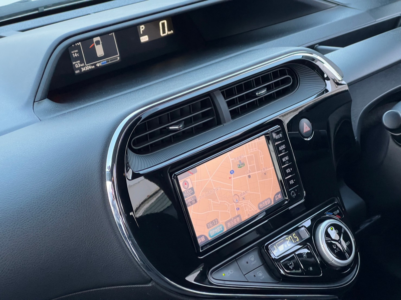 トヨタ アクア 中古車