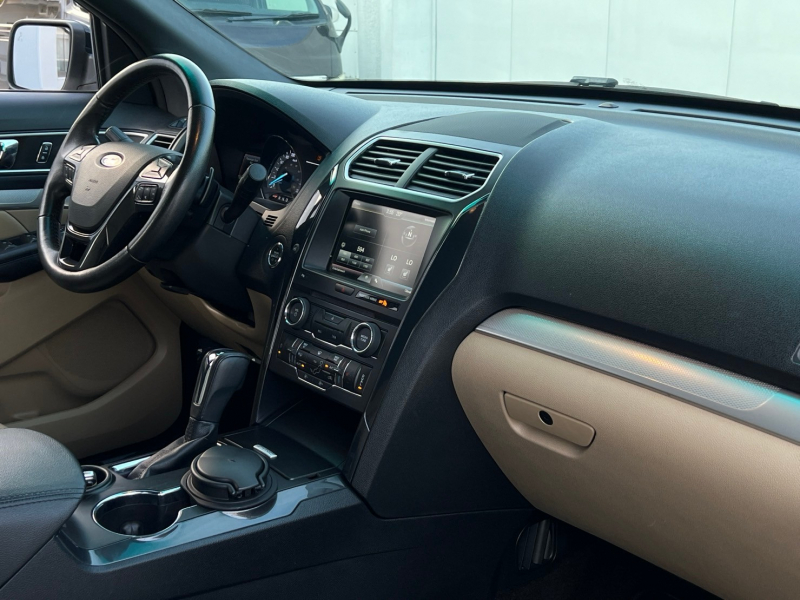 フォード エクスプローラー 中古車