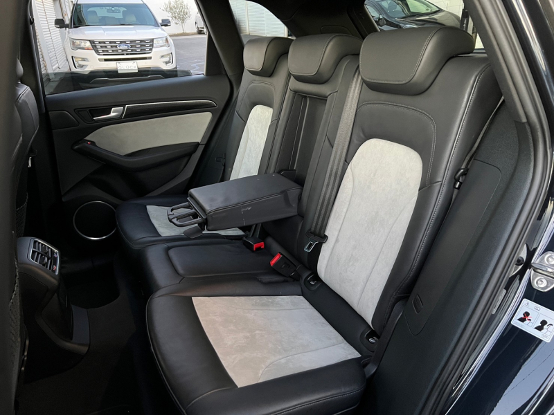 アウディ SQ5 中古車