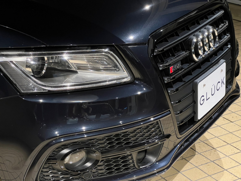 アウディ SQ5 中古車