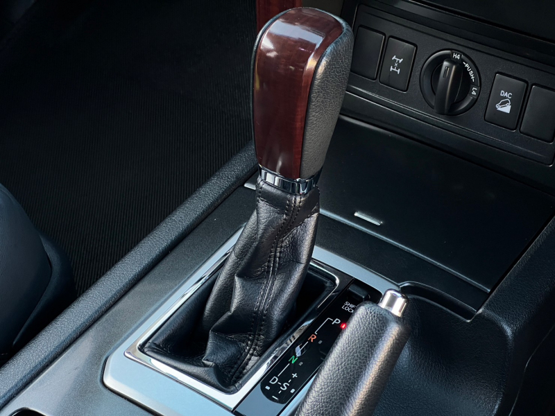 トヨタ ランドクルーザープラド 中古車