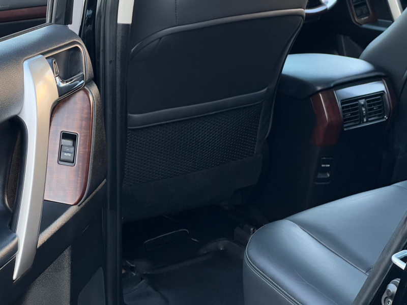 トヨタ ランドクルーザープラド 中古車