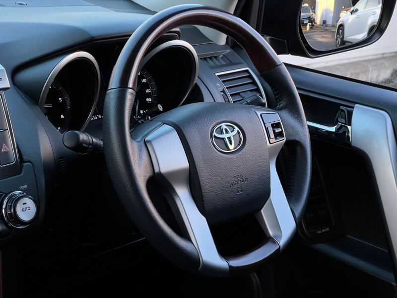 トヨタ ランドクルーザープラド 中古車