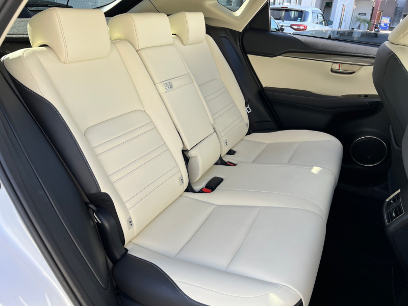 レクサス NX 中古車