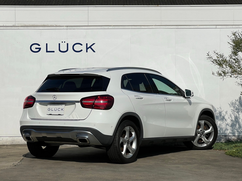 メルセデスベンツ GLA 中古車
